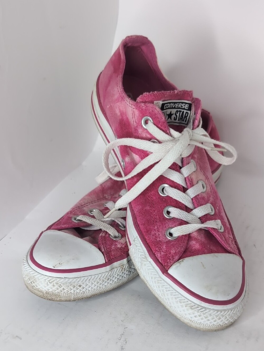 Converse Low Top Sneakers